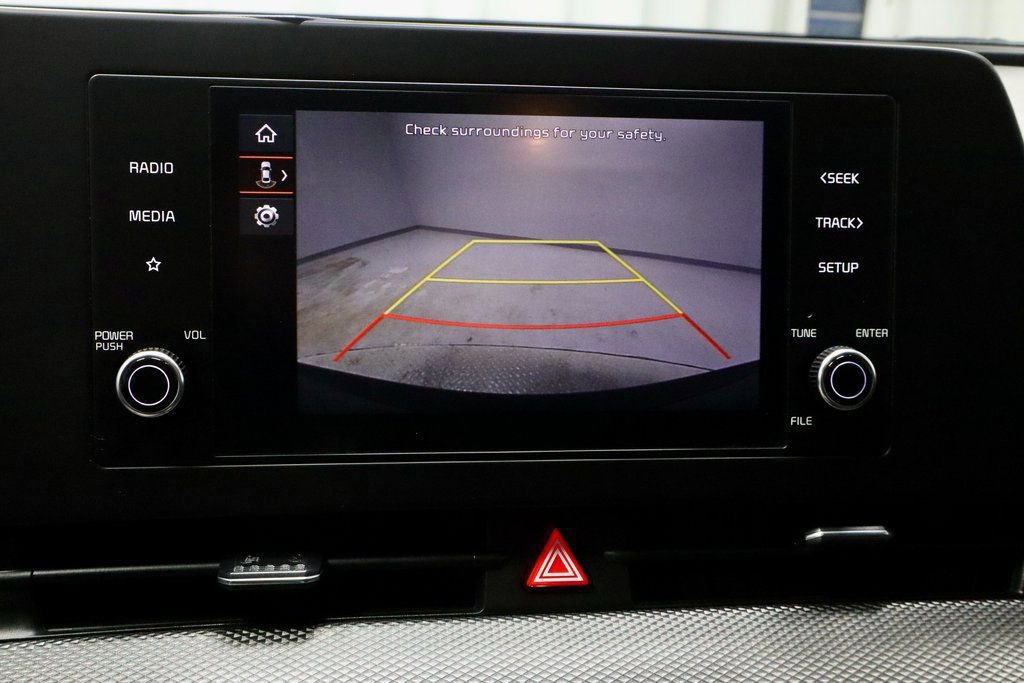 Used 2024 Kia Sportage LX image 9