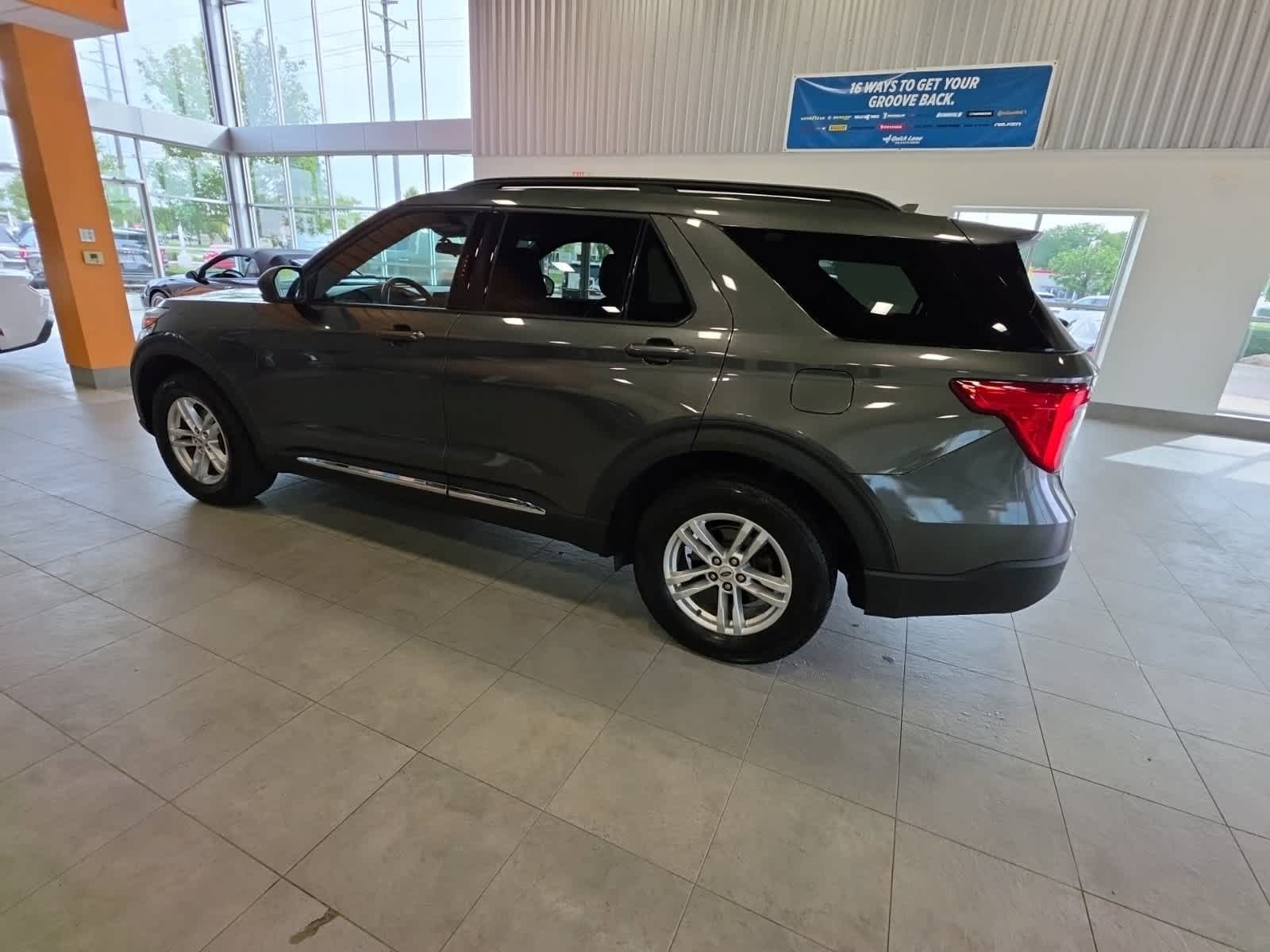 Certified 2020 Ford Explorer XLT w/ Equipment Group 202A AWD/4WD image 15