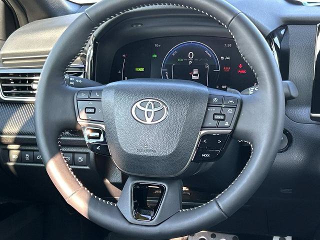 Used 2026 Toyota Camry SE w/ Convenience Package FWD image 14