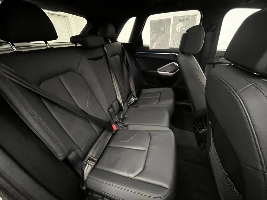 Used 2023 Audi Q3 2.0T Premium Plus w/ Premium Plus Package image 34