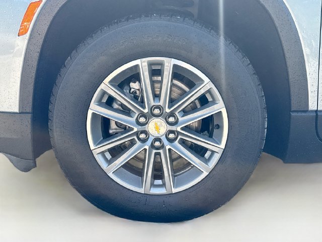 Used 2023 Chevrolet Traverse LT AWD/4WD image 36