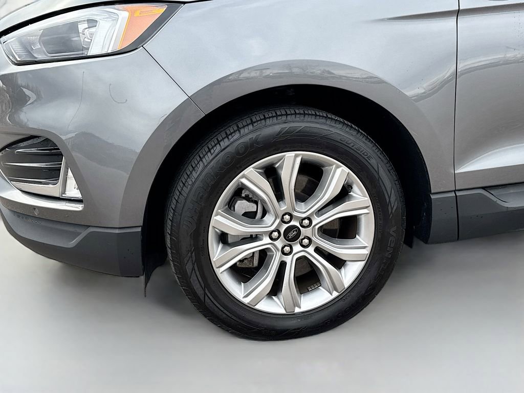 Certified 2024 Ford Edge Titanium AWD/4WD image 22