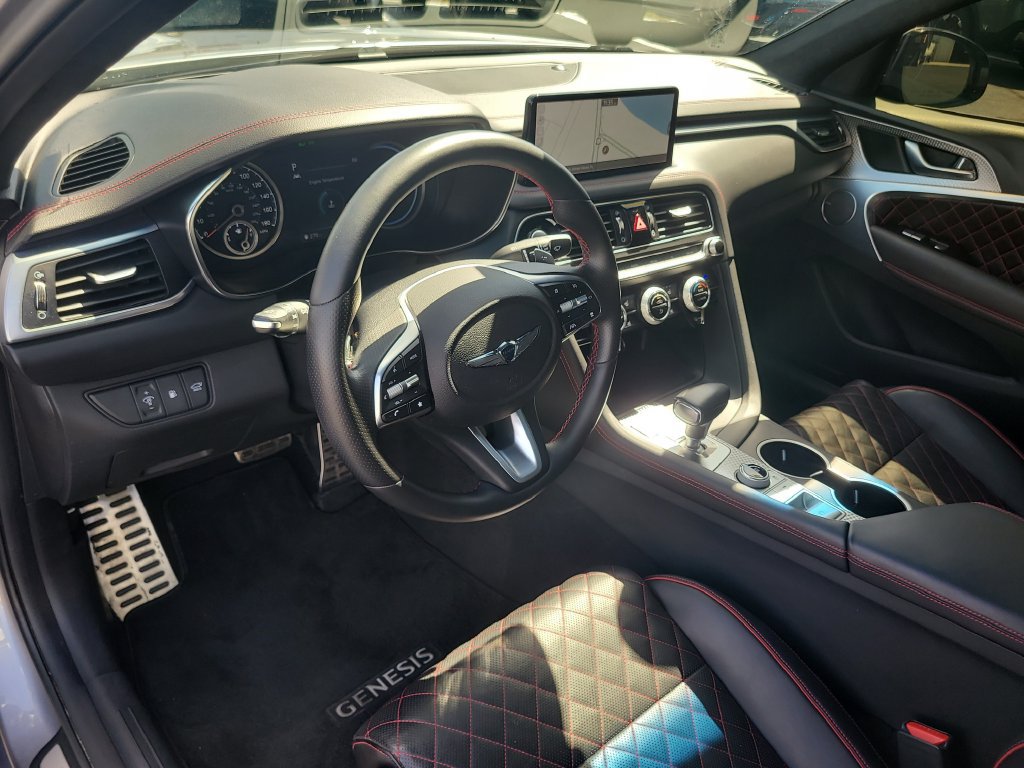 Used 2023 Genesis G70 3.3T w/ Sport Prestige Package AWD/4WD image 17