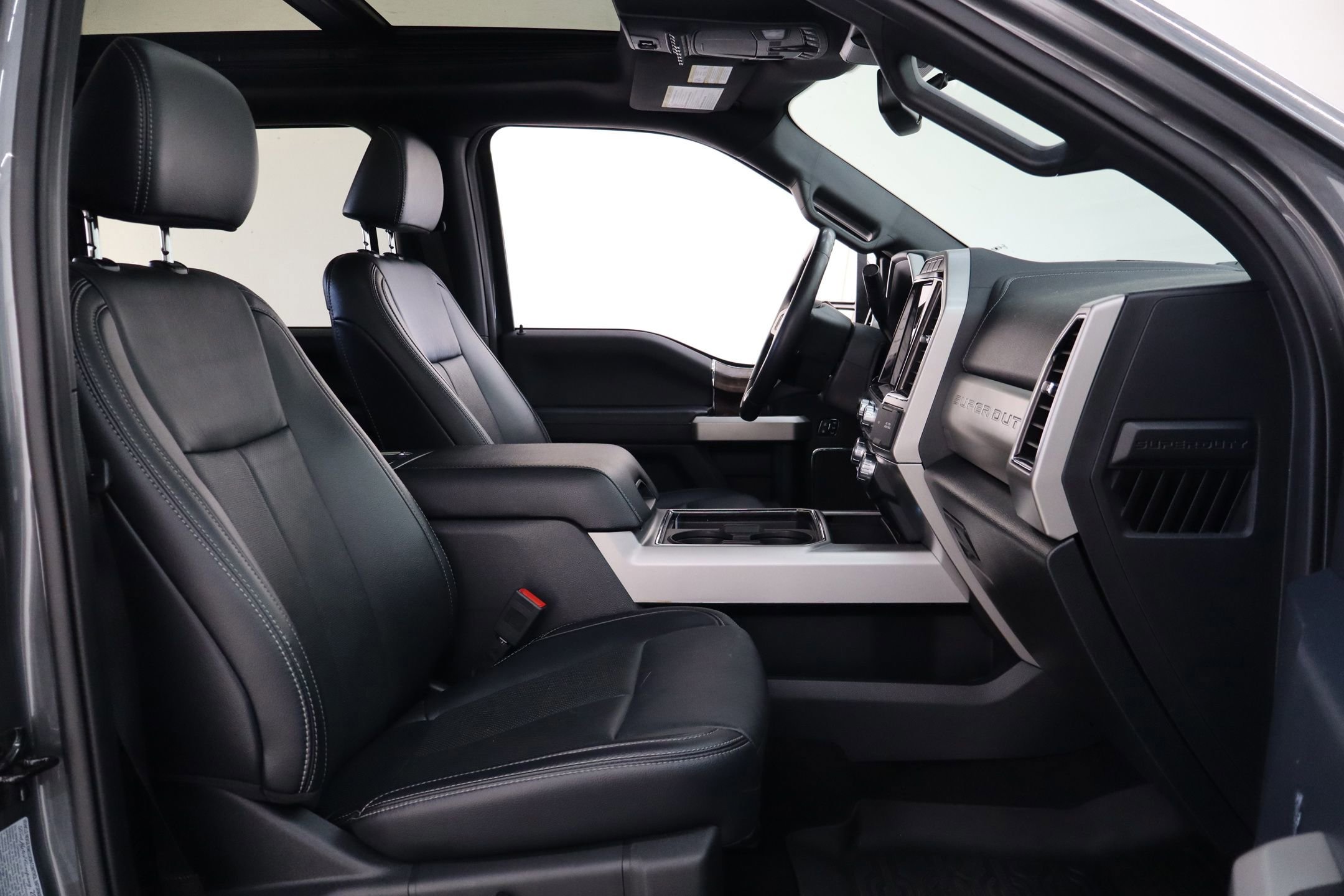 Certified 2022 Ford F250 Lariat w/ Lariat Ultimate Package image 46