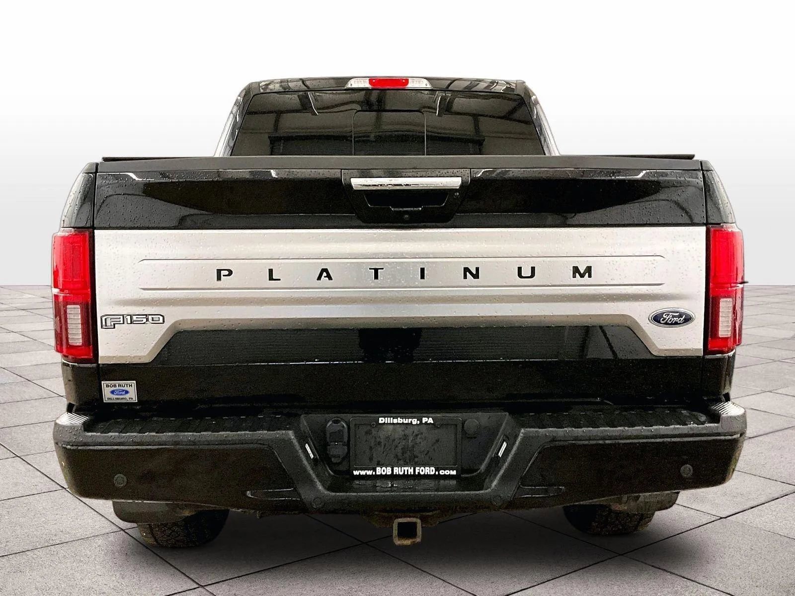 Certified 2019 Ford F150 Platinum w/ Equipment Group 701A Luxury image 4