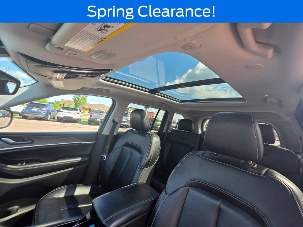 Used 2022 Jeep Grand Cherokee Limited AWD/4WD image 26