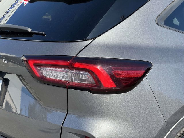 Certified 2024 Ford Escape ST-Line FWD image 9
