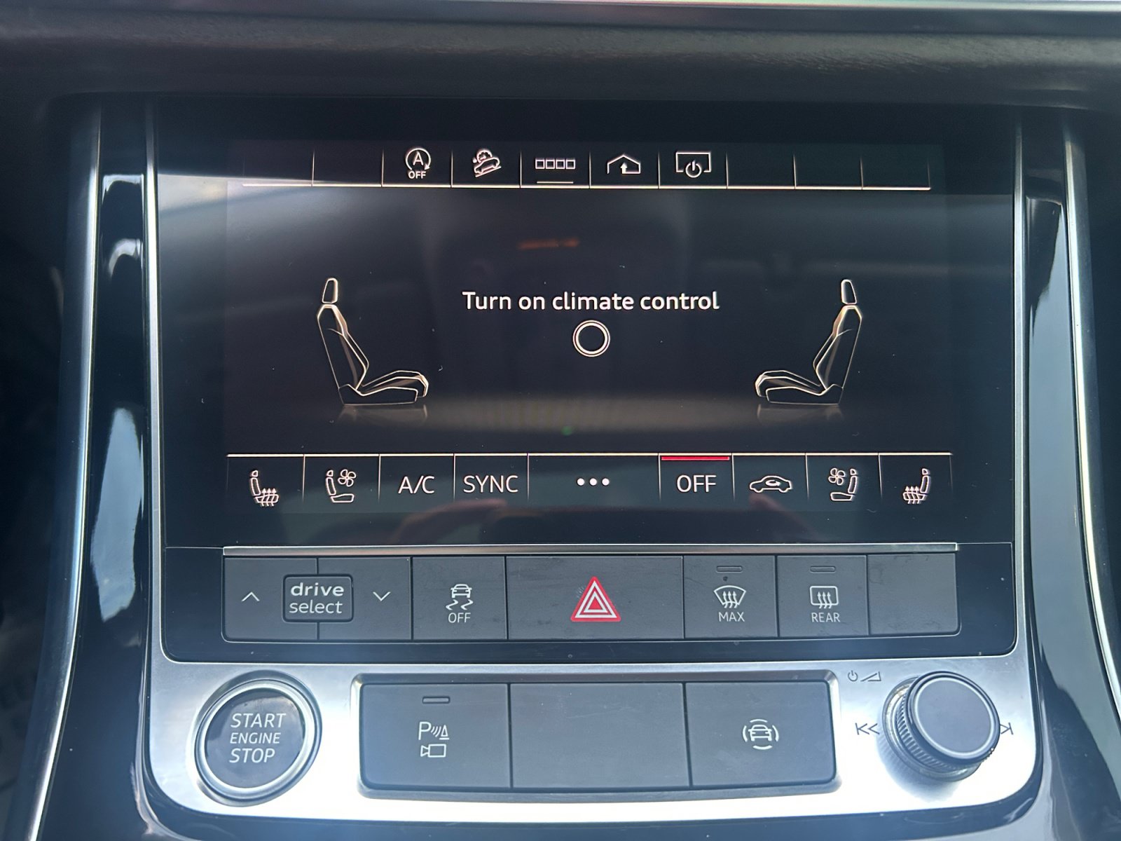 Used 2022 Audi Q8 Premium Plus AWD/4WD image 16