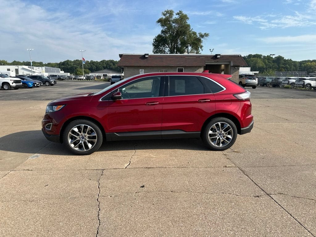 Certified 2017 Ford Edge Titanium w/ Equipment Group 302A AWD/4WD image 4