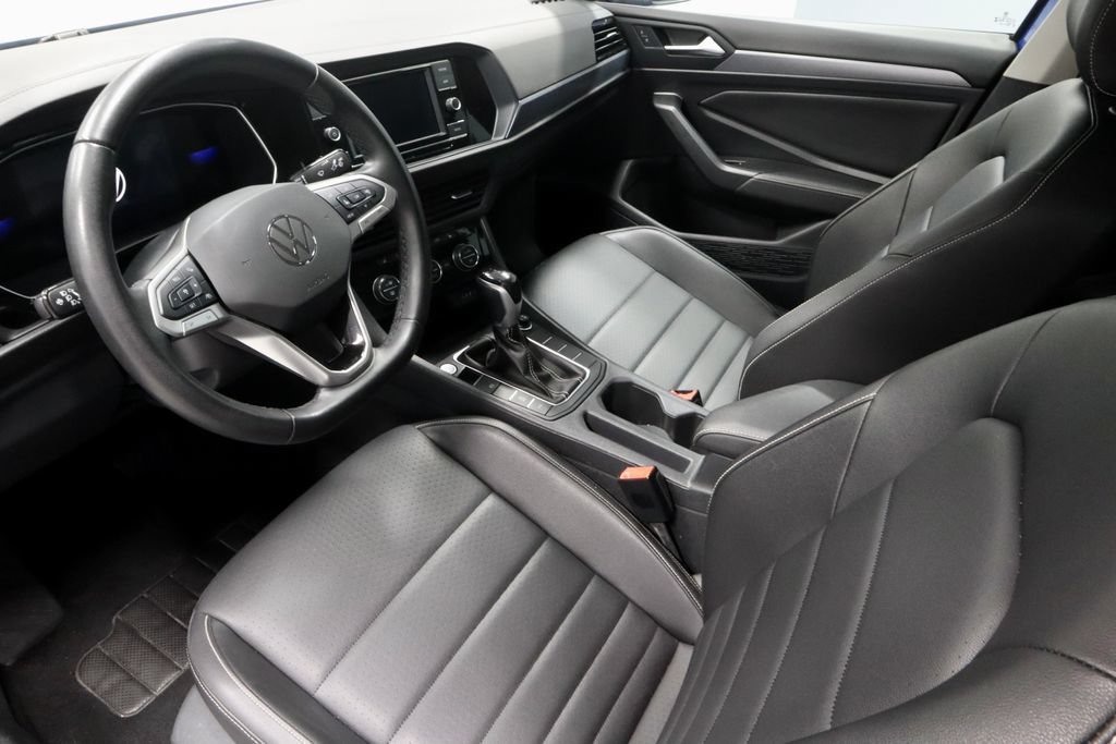 Used 2024 Volkswagen Jetta SE FWD image 23