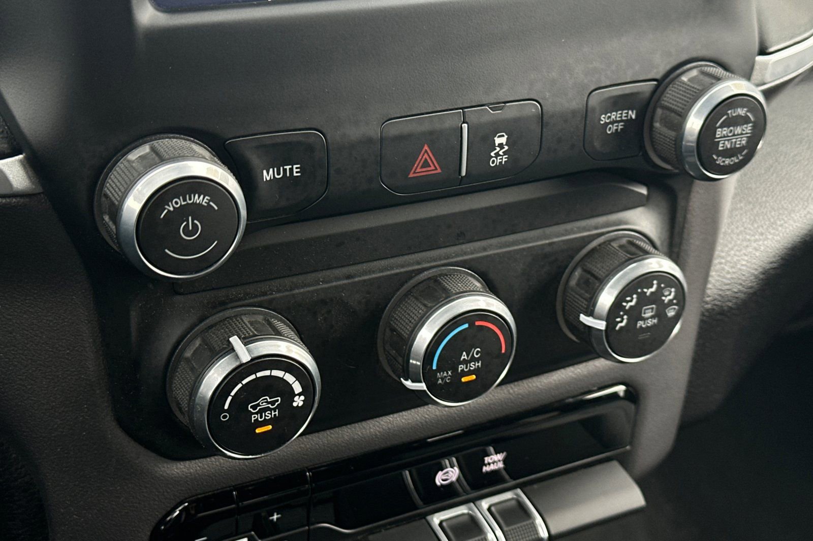 Used 2023 RAM 2500 Big Horn w/ Level 1 Equipment Group image 21