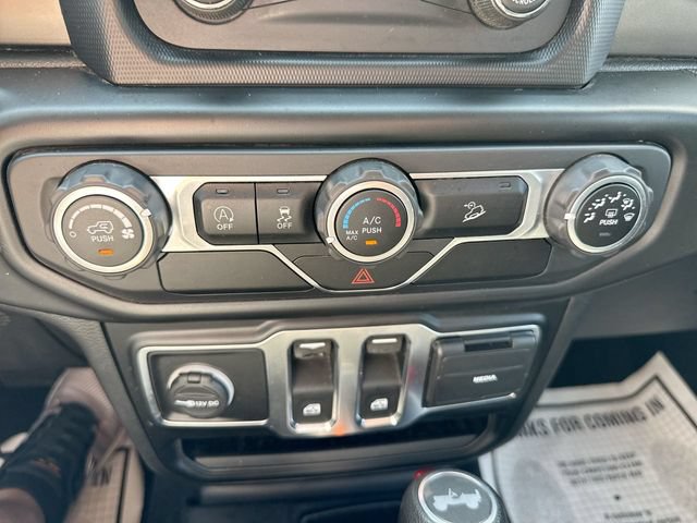 Used 2020 Jeep Wrangler Sport AWD/4WD image 19
