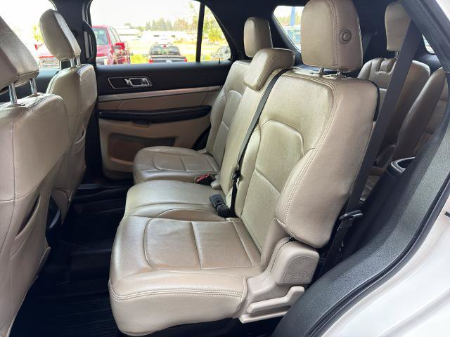 Certified 2018 Ford Explorer XLT w/ Equipment Group 201A AWD/4WD image 36