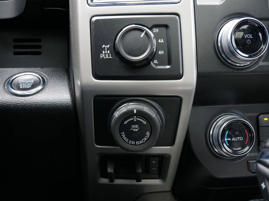 Certified 2019 Ford F150 Lariat w/ Equipment Group 502A Luxury image 26