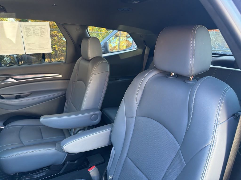 Used 2023 Buick Enclave Essence image 33
