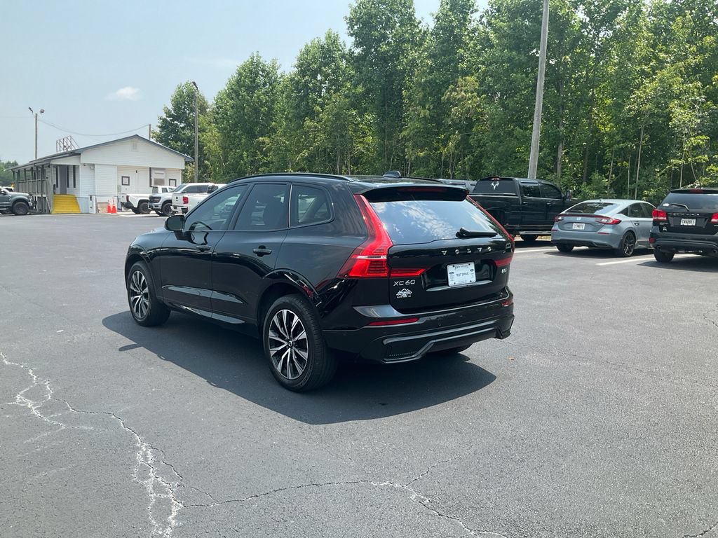 Used 2024 Volvo XC60 B5 Plus w/ Climate Package AWD/4WD image 7