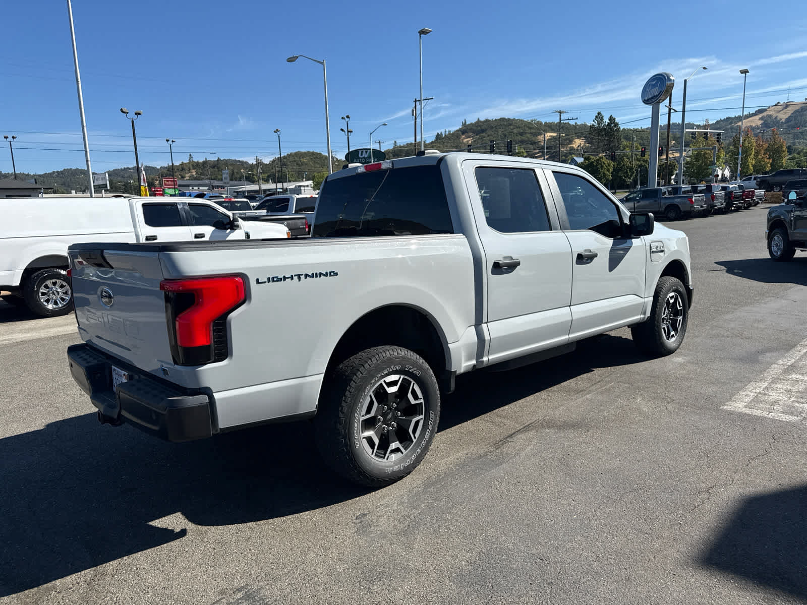 Certified 2023 Ford F150 Lightning Pro AWD/4WD image 5