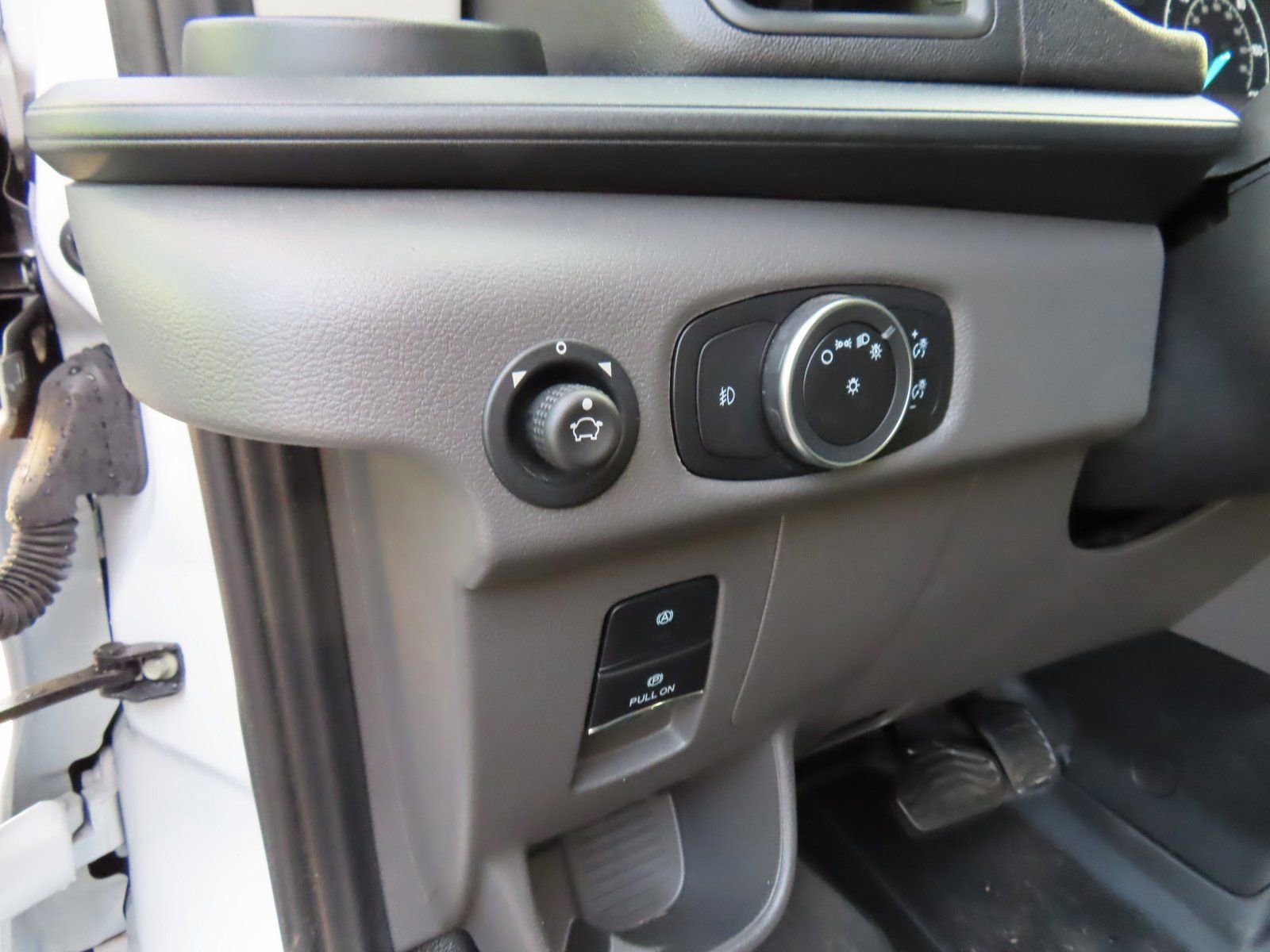 Certified 2023 Ford Transit 150 Low Roof AWD w/ Exterior Upgrade Package image 12