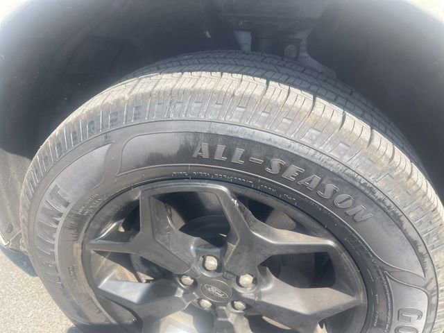 Certified 2022 Ford Maverick XLT w/ Equipment Group 300A Standard AWD/4WD image 15
