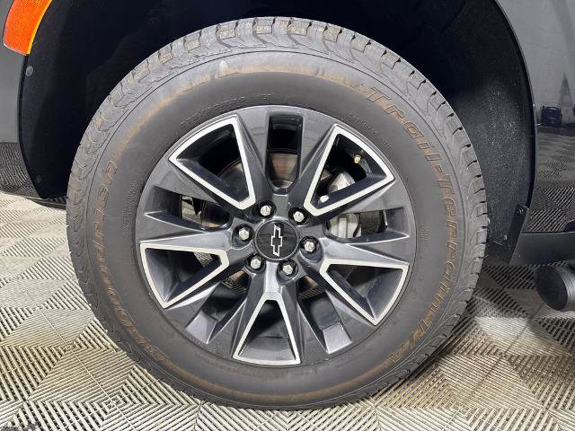 Used 2022 Chevrolet Suburban Z71 AWD/4WD image 13