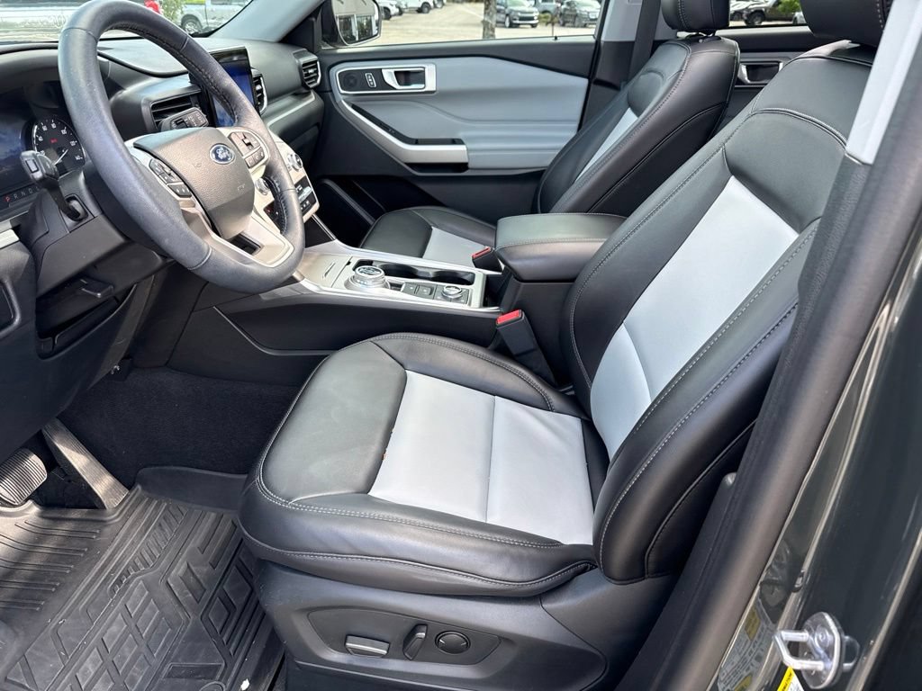 Certified 2023 Ford Explorer XLT w/ Equipment Group 202A AWD/4WD image 12