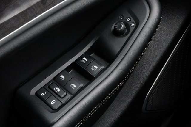 Used 2024 Jeep Grand Cherokee Limited 4xe image 22