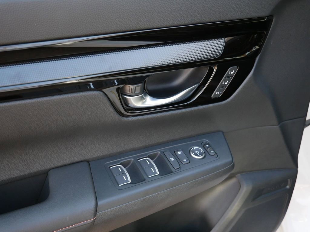 Used 2025 Honda CR-V Sport Touring image 16