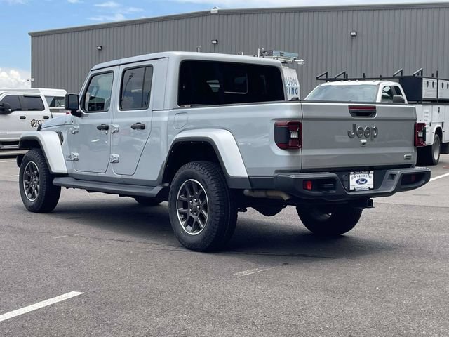 Used 2023 Jeep Gladiator Overland w/ LED Lighting Group AWD/4WD image 28