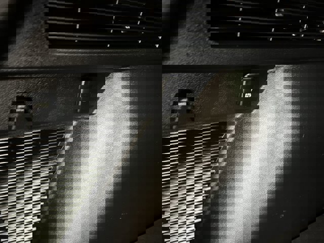 Certified 2021 Ford Escape SE image 33