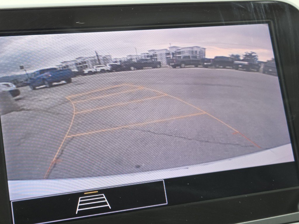 Used 2022 Chevrolet Malibu LT FWD image 11