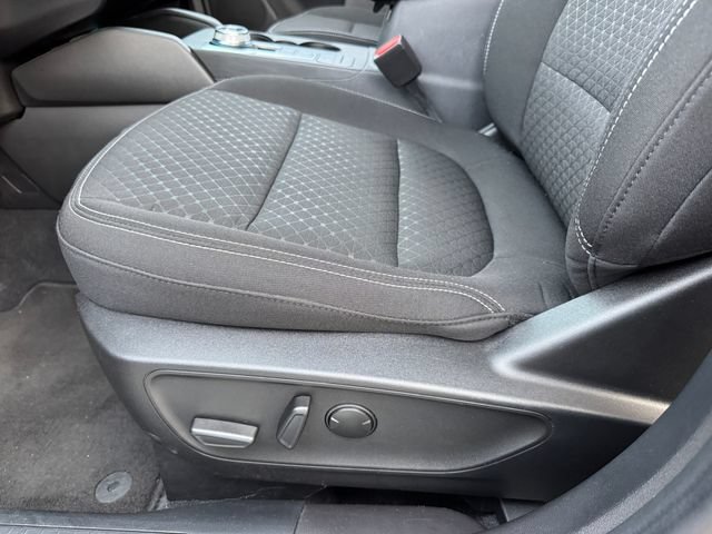 Certified 2023 Ford Escape Active AWD/4WD image 15