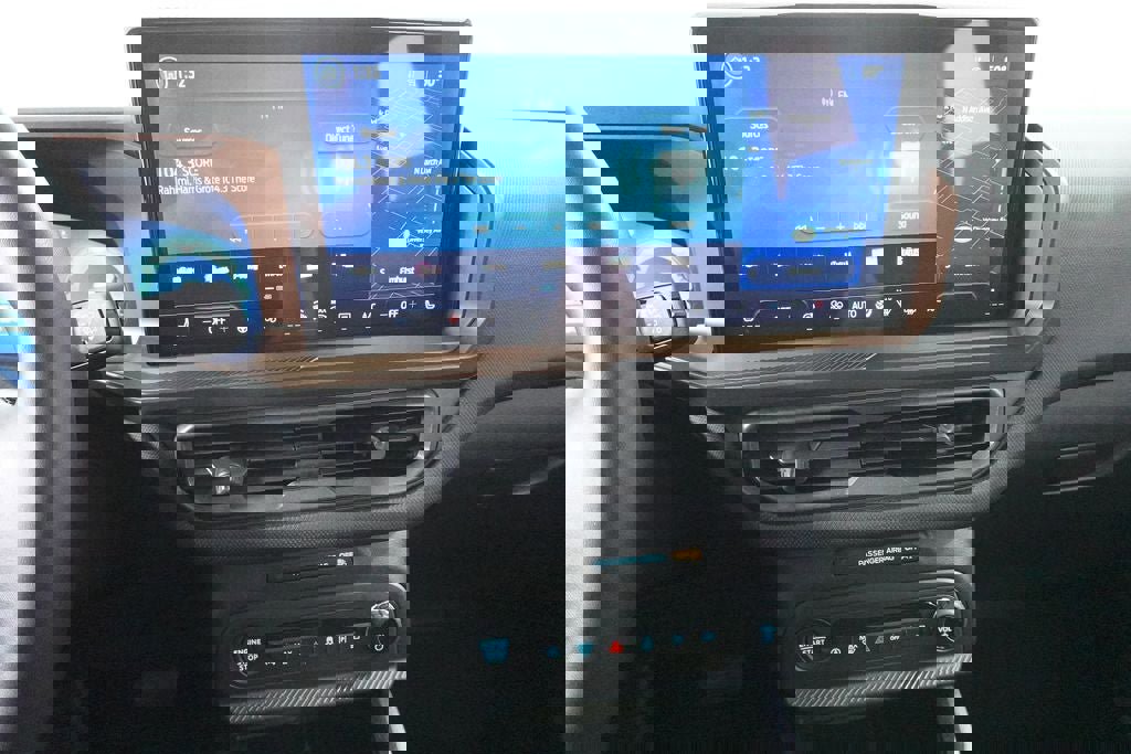 Certified 2025 Ford Bronco Sport Outer Banks w/ Outer Banks Tech Package+ image 17