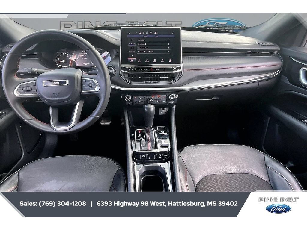Used 2024 Jeep Compass Trailhawk AWD/4WD image 13