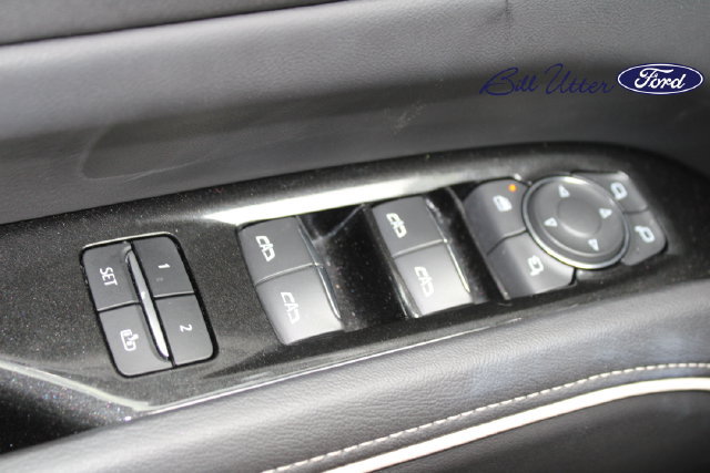 Used 2024 Cadillac Escalade Premium Luxury w/ LPO, Floor Liner Package AWD/4WD image 23