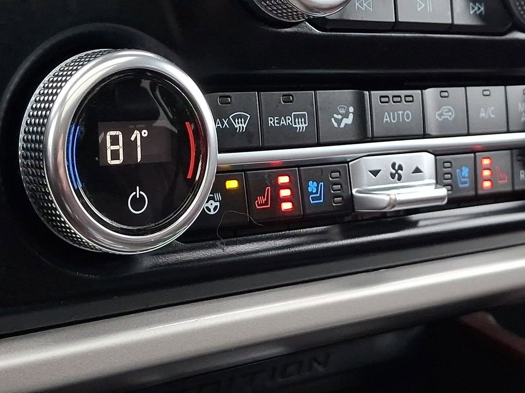 Certified 2024 Ford Expedition Limited image 27