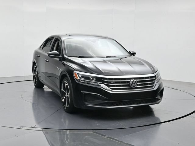 Used 2020 Volkswagen Passat 2.0T R-Line FWD image 4