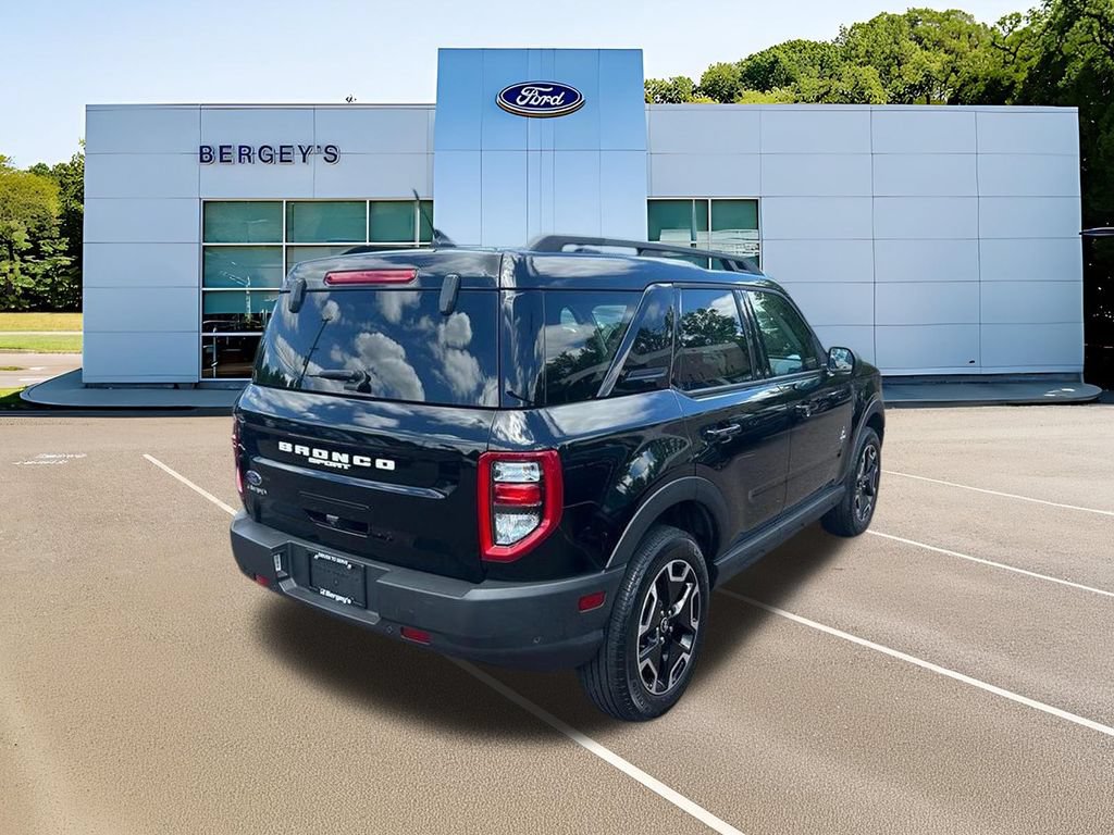 Certified 2023 Ford Bronco Sport Outer Banks w/ Tech Package AWD/4WD image 7
