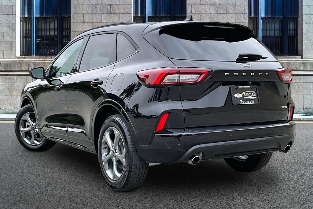 Certified 2023 Ford Escape ST-Line w/ Tech Pack #1 AWD/4WD image 10