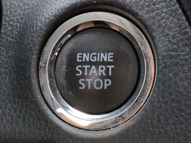 Used 2020 Toyota RAV4 XLE AWD/4WD image 26