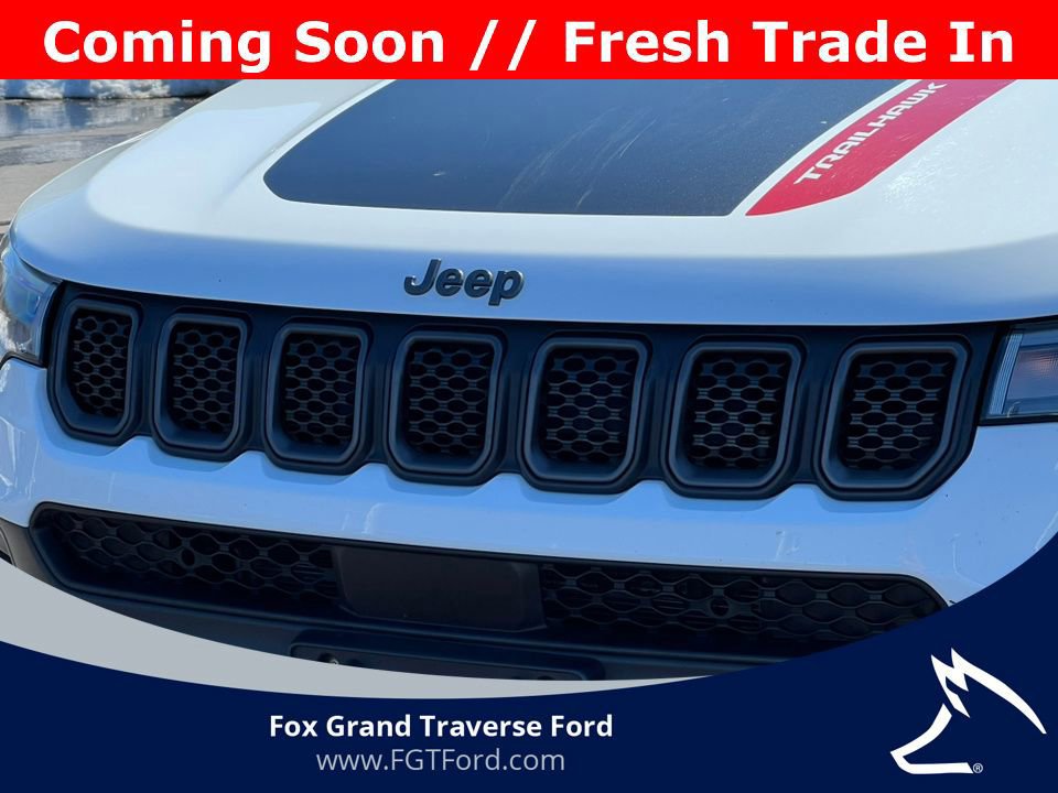 Used 2024 Jeep Compass Trailhawk AWD/4WD image 38