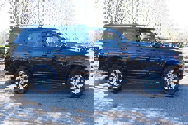 Used 2021 Toyota 4Runner SR5 Premium w/ Moonroof Package image 6