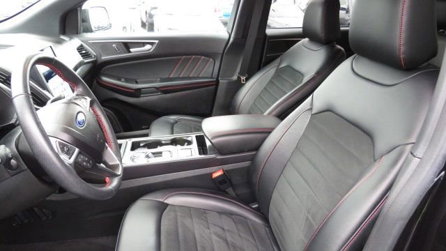 Certified 2022 Ford Edge ST-Line image 10