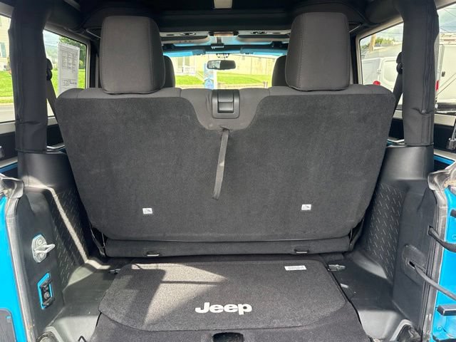 Used 2017 Jeep Wrangler Sport w/ Quick Order Package 24S AWD/4WD image 32