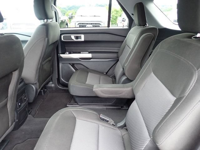 Certified 2024 Ford Explorer XLT w/ Class IV Trailer Tow Package AWD/4WD image 19