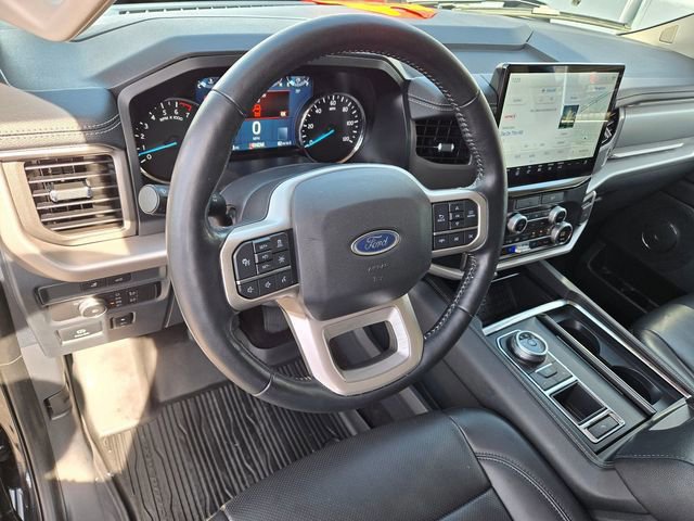 Certified 2022 Ford Expedition XLT image 10