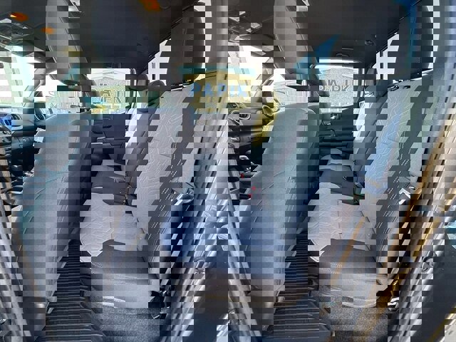 Used 2023 Toyota Tacoma TRD Off-Road w/ Technology Package AWD/4WD image 9