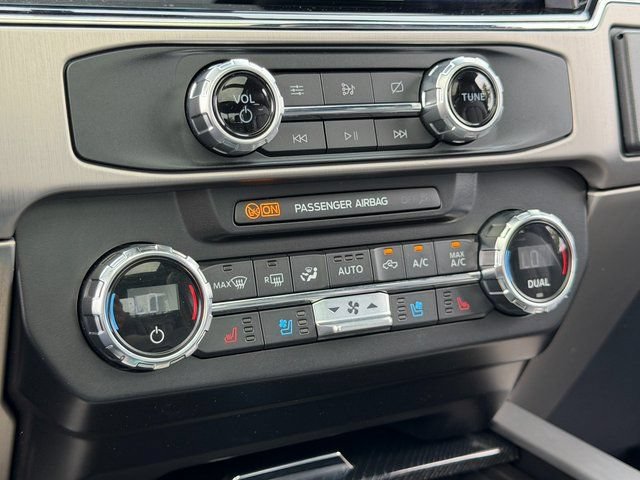 Certified 2022 Ford F350 Platinum AWD/4WD image 13
