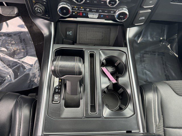 Certified 2022 Ford F150 Raptor w/ Equipment Group 801A High image 26