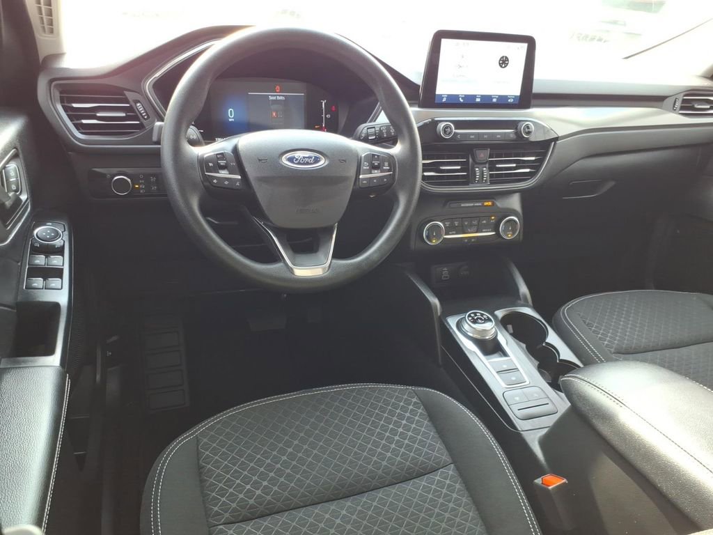 Certified 2025 Ford Escape Active FWD image 11