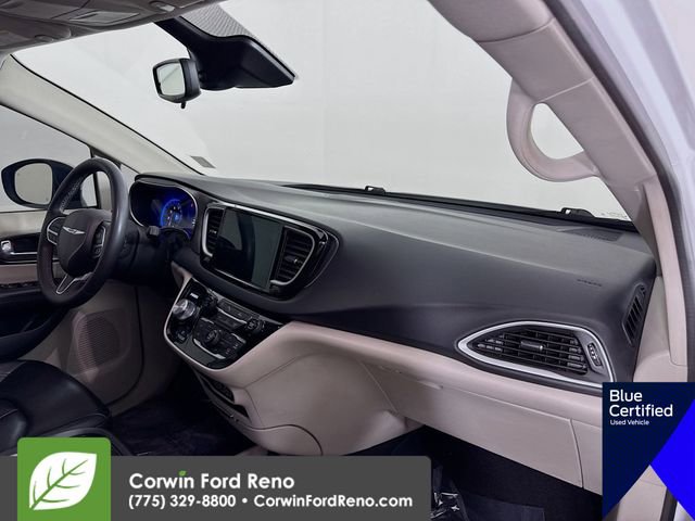 Used 2023 Chrysler Pacifica Touring-L FWD image 31